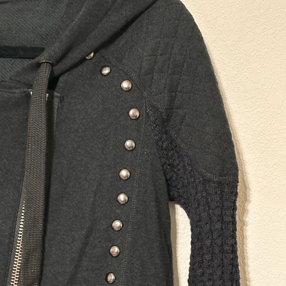 Free‎ People MOTO Black Studded Hoodie Jacket With Zipper Size Small - Picture 10 of 16